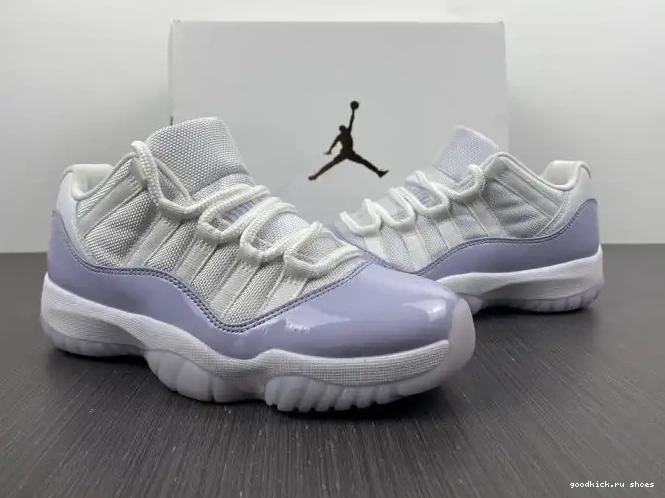 Air AH7860-101 Pure Jordan 11 WMNS Violet Low 0420